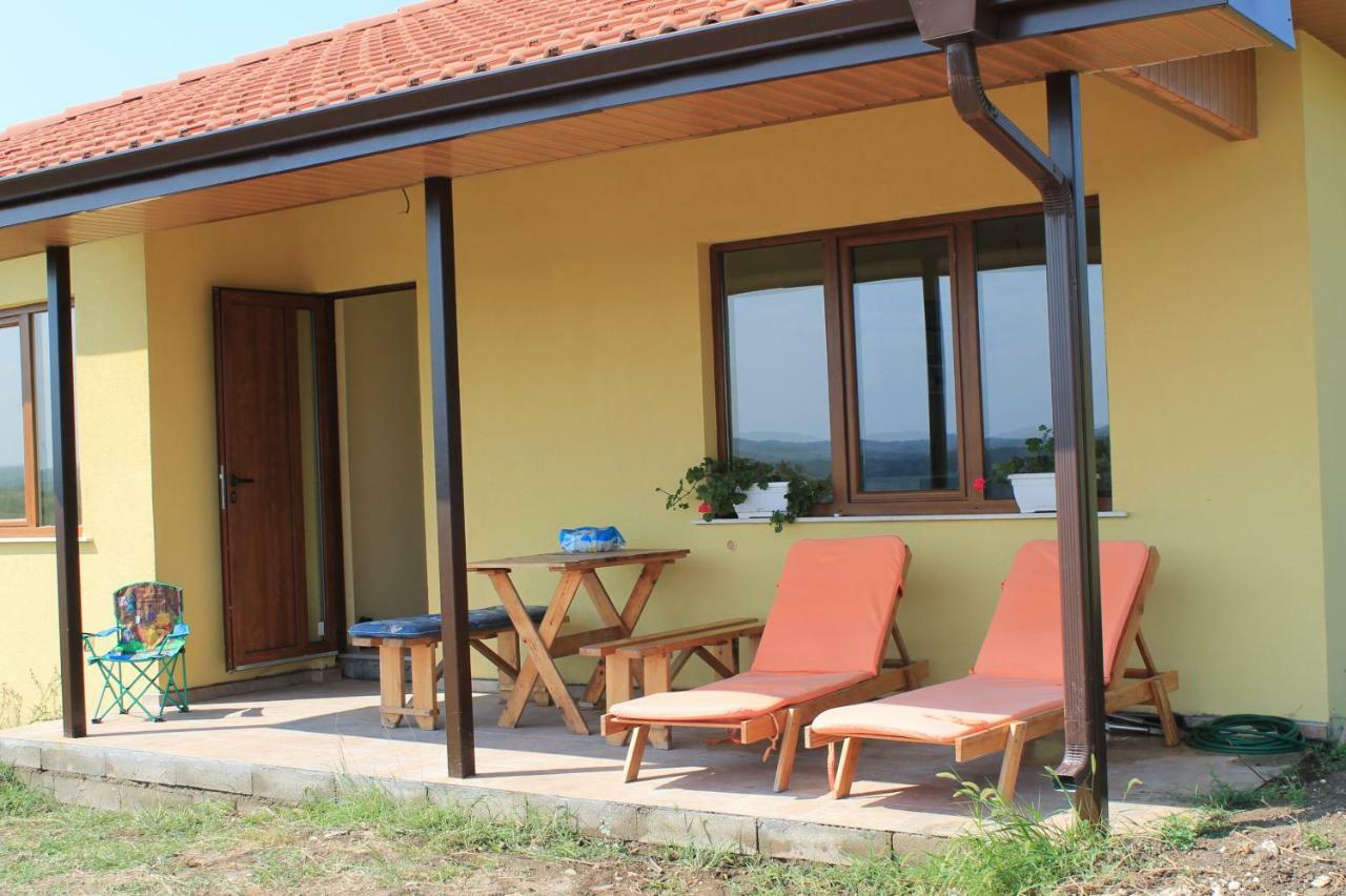 Malavi Guest House Krasen! Comfort&Clean! Exteriér fotografie