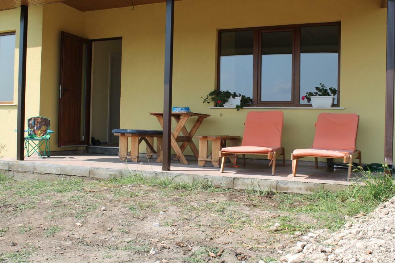 Malavi Guest House Krasen! Comfort&Clean! Exteriér fotografie